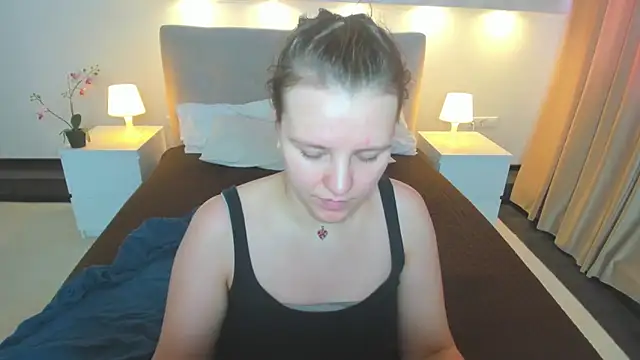 Snapshot of Jenny_Jimmy chatting on 07-01-26, 09:20 Jenny Jimmy online show from 07-01-26, 09:20