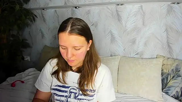 Snapshot of Jenny_Jimmy chatting on 06-06-26, 09:25 Jenny Jimmy online show from 06-06-26, 09:25