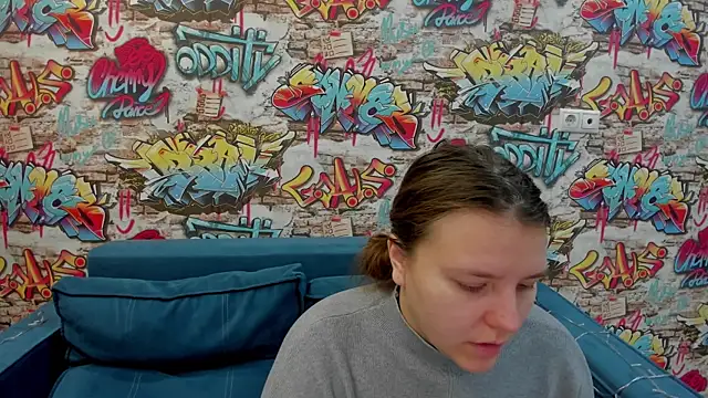 Jenny Jimmy online show from 12-23-25, 01:16