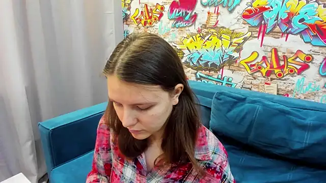 Jenny Jimmy online show from 05-18-26, 09:25