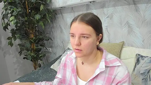 Snapshot of Jenny_Jimmy chatting on 07-14-26, 01:27 Jenny Jimmy online show from 07-14-26, 01:27