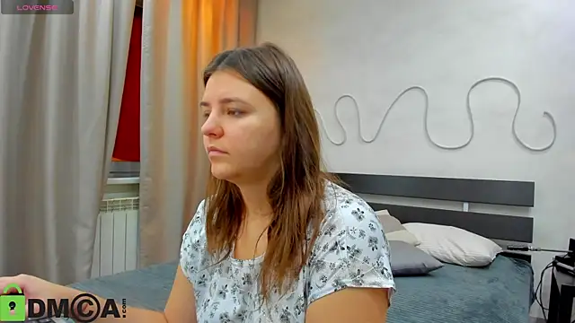 Jenny Jimmy online show from 11-18-25, 01:10