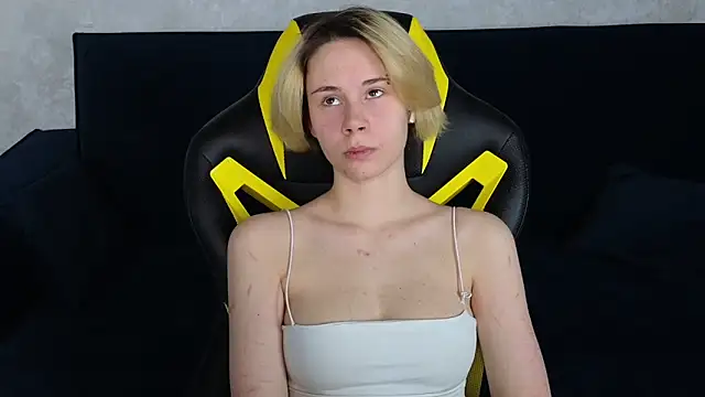 Snapshot of BettyCarter07 chatting on 03-16-25, 01:07 BettyCarter07 online show from 03-16-25, 01:07