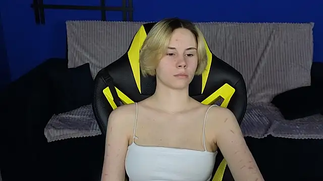 Snapshot of BettyCarter07 chatting on 03-03-25, 08:30 BettyCarter07 online show from 03-03-25, 08:30