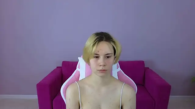 Snapshot of BettyCarter07 chatting on 02-13-25, 09:30 BettyCarter07 online show from 02-13-25, 09:30