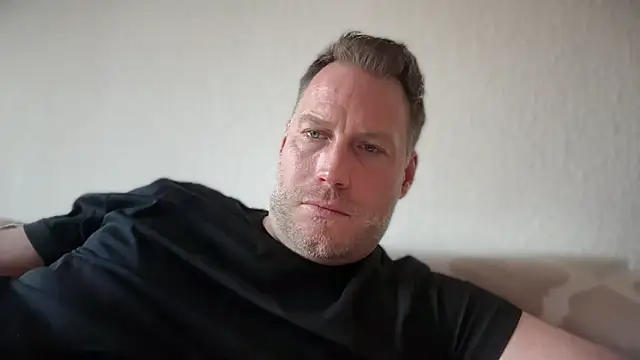 Christian87xxx online show from 03-19-26, 04:29