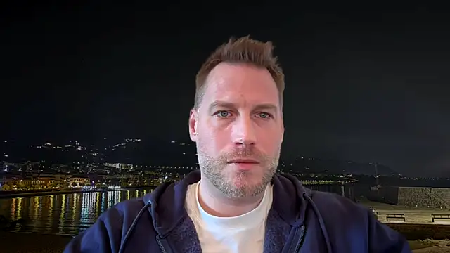 Snapshot of Christian87xxx chatting on 02-04-25, 01:16 Christian87xxx online show from 02-04-25, 01:16