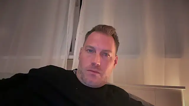 Snapshot of Christian87xxx chatting on 10-03-25, 07:59 Christian87xxx online show from 10-03-25, 07:59