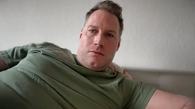 Christian87xxx online show from 03-23-26, 04:51