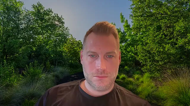 Snapshot of Christian87xxx chatting on 11-12-25, 07:01 Christian87xxx online show from 11-12-25, 07:01