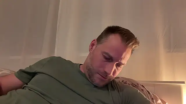 Christian87xxx online show from 11-20-25, 05:35