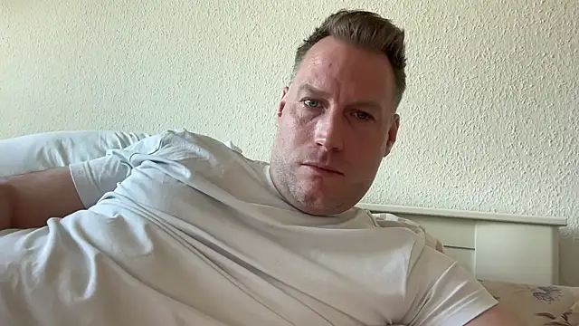 Christian87xxx online show from 04-28-26, 04:55