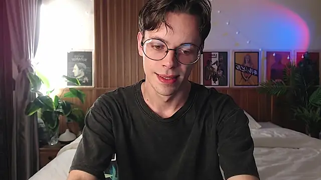 William Henry  online show from 02-07-26, 01:52