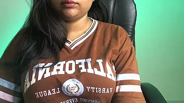 Snapshot of Kannu- chatting on 09-20-25, 04:39 Kannu- online show from 09-20-25, 04:39