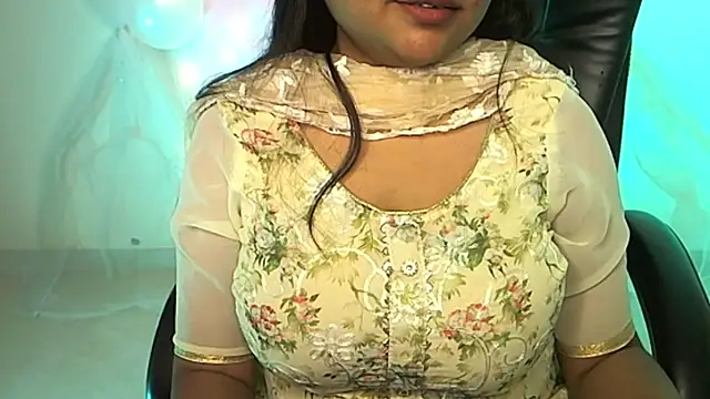Snapshot of Kannu- chatting on 02-25-25, 05:30 Kannu- online show from 02-25-25, 05:30