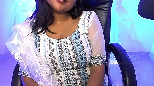 Snapshot of Kannu- chatting on 02-26-25, 10:27 Kannu- online show from 02-26-25, 10:27