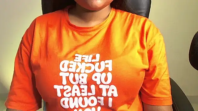 Snapshot of Kannu- chatting on 09-24-25, 05:03 Kannu- online show from 09-24-25, 05:03