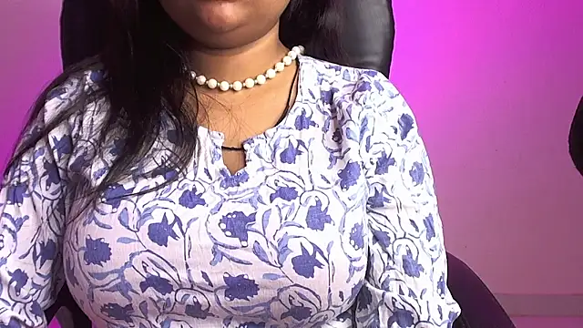 Snapshot of Kannu- chatting on 10-10-25, 04:57 Kannu- online show from 10-10-25, 04:57