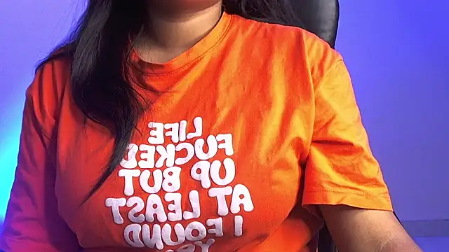 Snapshot of Kannu- chatting on 09-12-25, 05:29 Kannu- online show from 09-12-25, 05:29