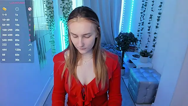 MaryWaddell online show from 06-17-26, 03:33