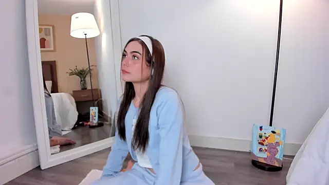 AlannaRussell  online show from 03-20-25, 08:08