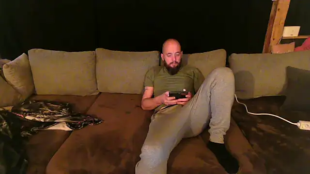 Chester 2006 online show from 02-05-25, 06:45