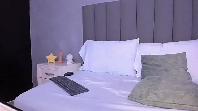 alessia leroy online show from 03-21-25, 10:50