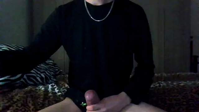 Snapshot of tommyboyteen chatting on 02-16-25, 06:21 tommyboyteen online show from 02-16-25, 06:21