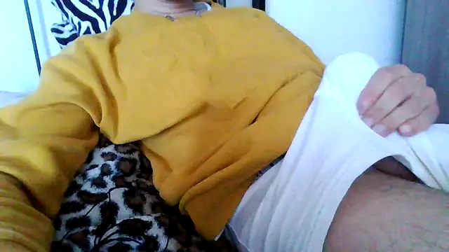 Snapshot of tommyboyteen chatting on 03-03-25, 12:50 tommyboyteen online show from 03-03-25, 12:50