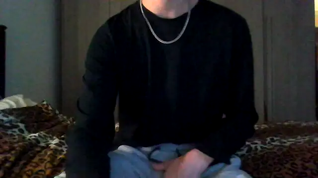 Snapshot of tommyboyteen chatting on 02-19-25, 04:44 tommyboyteen online show from 02-19-25, 04:44