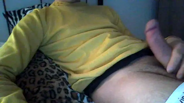 Snapshot of tommyboyteen chatting on 02-26-25, 04:38 tommyboyteen online show from 02-26-25, 04:38