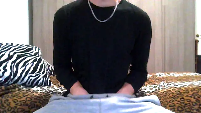 Snapshot of tommyboyteen chatting on 02-22-25, 04:51 tommyboyteen online show from 02-22-25, 04:51