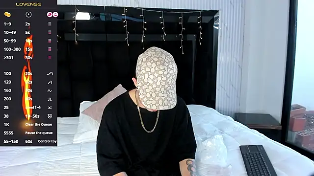 Snapshot of marcuscollins1_ chatting on 02-28-26, 01:55 marcuscollins1 online show from 02-28-26, 01:55