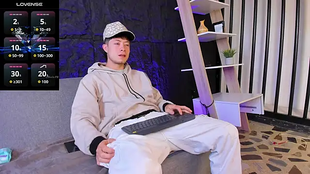 marcuscollins1  online show from 12-03-25, 12:59