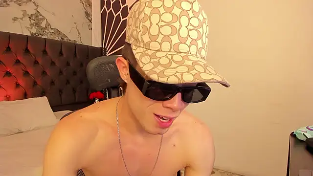 marcuscollins1  online show from 03-28-26, 02:07