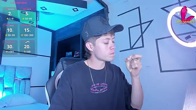 marcuscollins1  online show from 12-05-25, 02:59