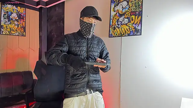 Snapshot of marcuscollins1_ chatting on 02-03-26, 12:10 marcuscollins1 online show from 02-03-26, 12:10