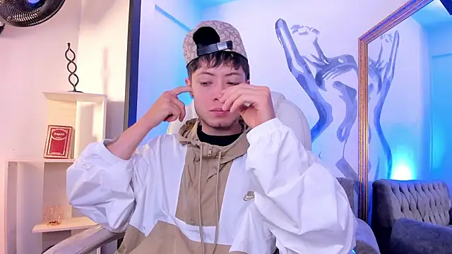 marcuscollins1  online show from 07-01-26, 01:22