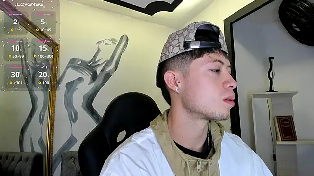 marcuscollins1  online show from 07-16-26, 12:02