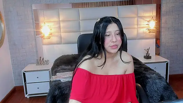 Nohemi louse online show from 12-05-25, 07:12