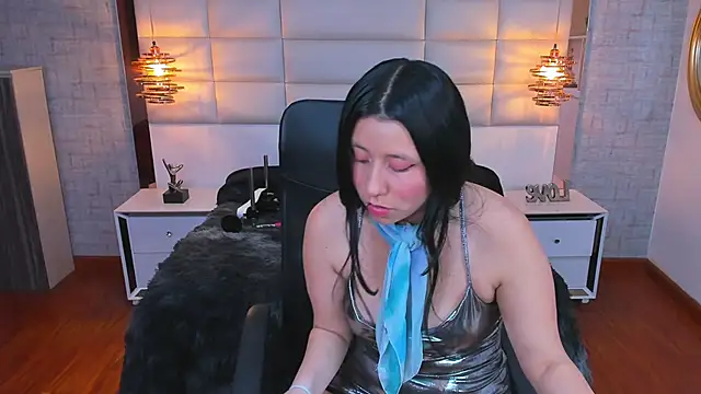 Nohemi louse online show from 01-31-26, 07:12