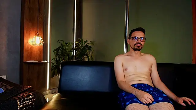 Snapshot of _FireandDesire chatting on 02-04-26, 06:30 FireandDesire online show from 02-04-26, 06:30