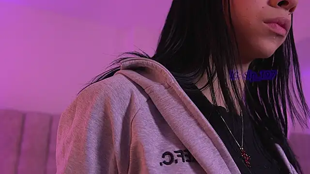 sara lopee1 online show from 01-15-26, 11:57