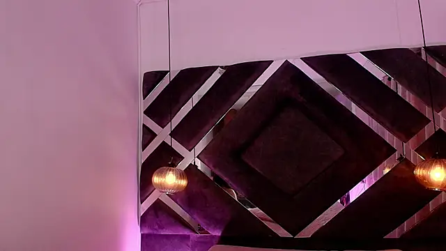 sara lopee1 online show from 10-15-25, 12:02