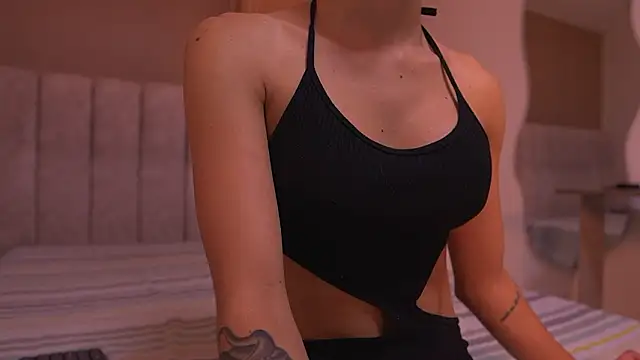 sara lopee1 online show from 02-16-26, 11:53