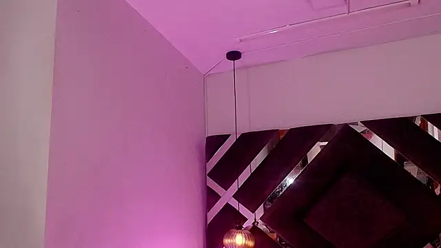 sara lopee1 online show from 10-04-25, 12:07