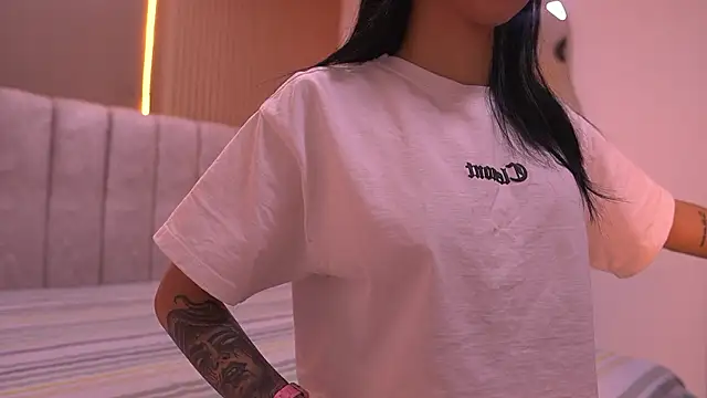 sara lopee1 online show from 02-05-26, 11:50