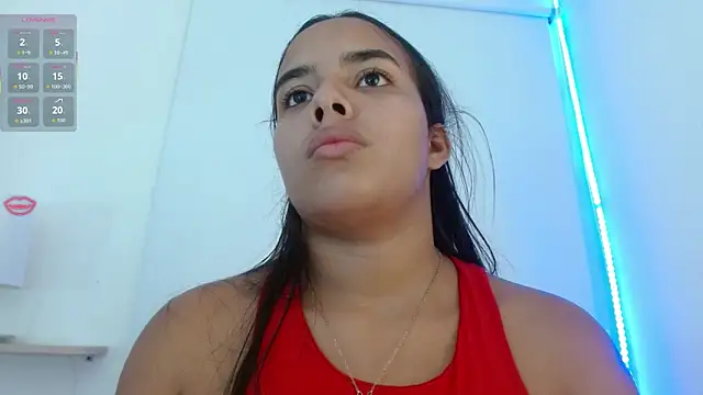 Snapshot of Roxy_Stonee chatting on 10-13-25, 07:15 Roxy Stonee online show from 10-13-25, 07:15