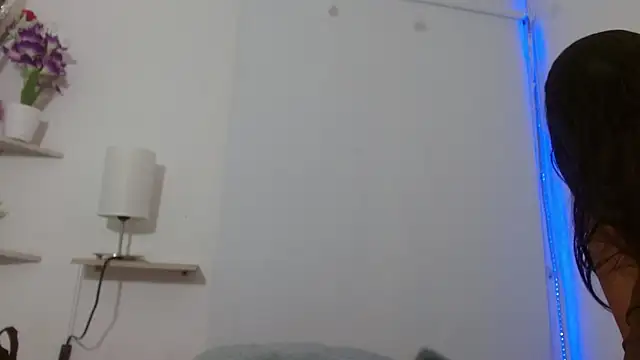 Snapshot of Roxy_Stonee chatting on 11-15-25, 07:40 Roxy Stonee online show from 11-15-25, 07:40