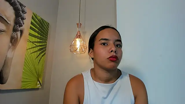Snapshot of Roxy_Stonee chatting on 05-25-26, 07:34 Roxy Stonee online show from 05-25-26, 07:34